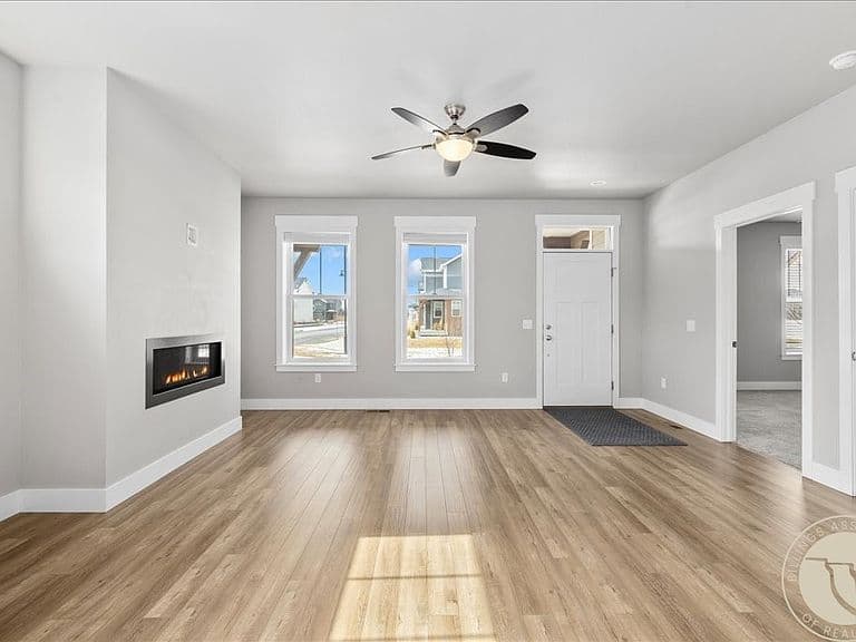 1809 Annas Garden Ln photo 3