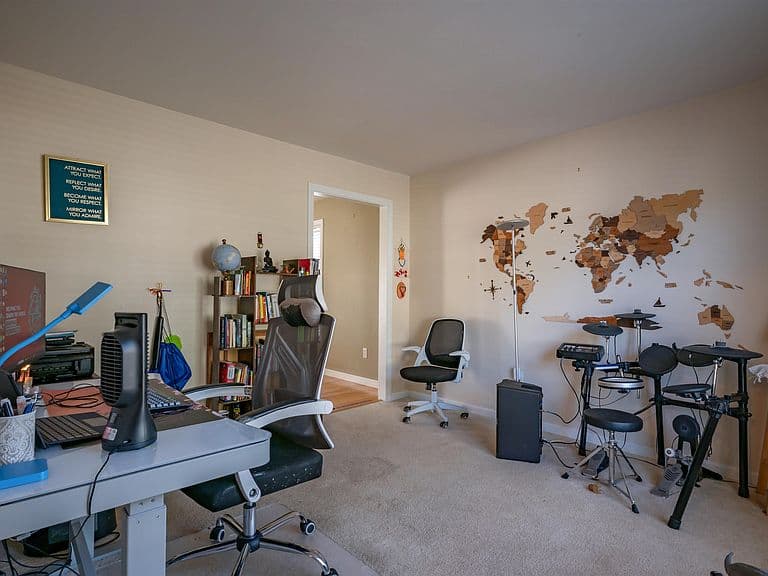51 alice Drive photo 5