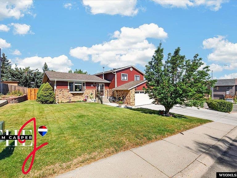 2102 Shumway Ave photo 1