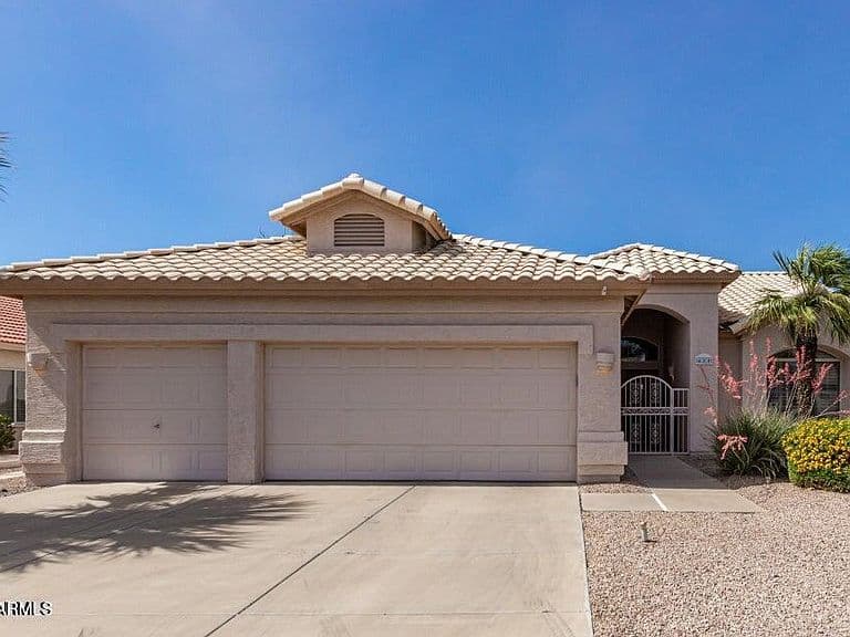 480 W CHERRYWOOD Drive photo 1