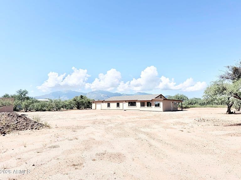 7024 E VALLEY Drive photo 2