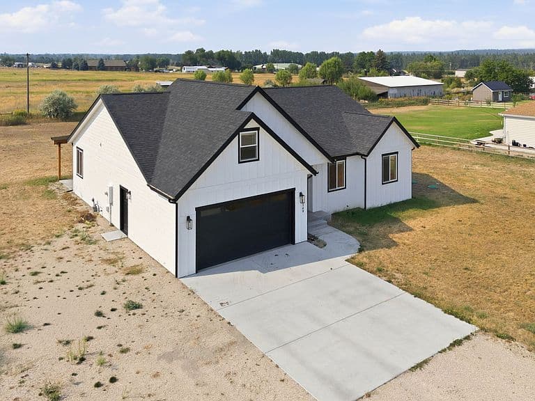 149 Red Willow Dr photo 4