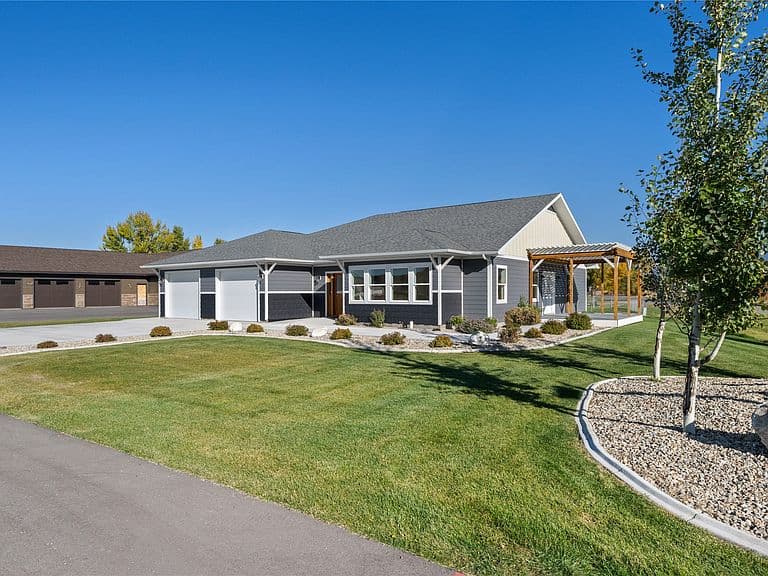 622 Sagebrush Ln photo 1