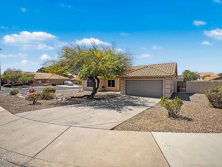 3212 N RAMADA Circle photo 5