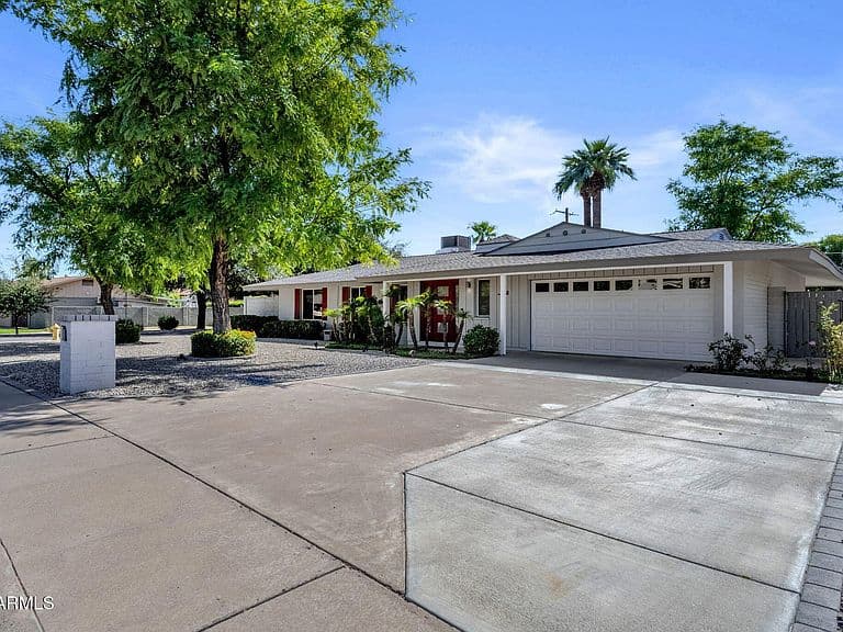 1501 W ORCHID Lane photo 3
