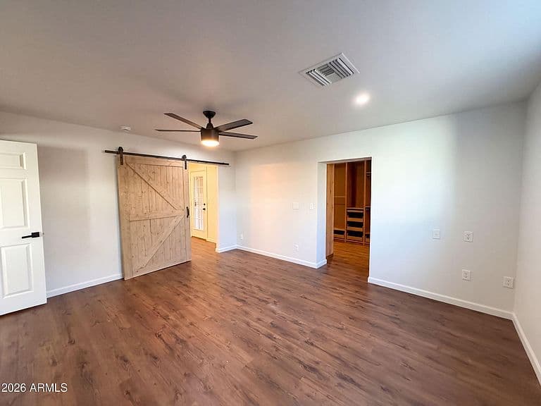 3016 N 47TH Street photo 4