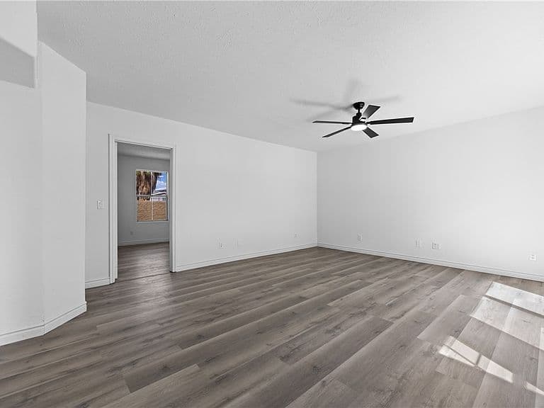 537 N Nogales Avenue photo 5