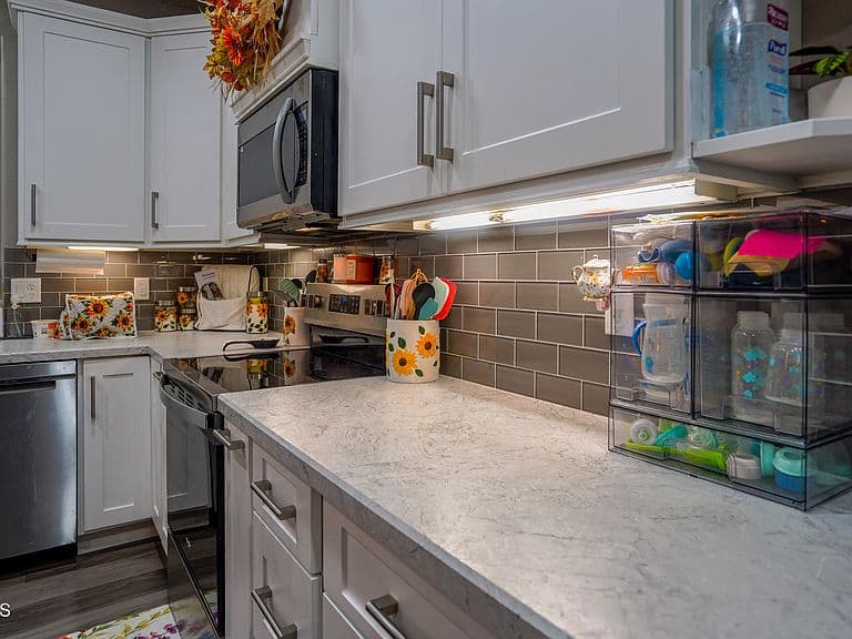 103 E Edmonton Dr photo 4