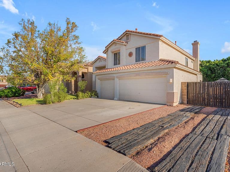 8931 W ALEX Avenue photo 3