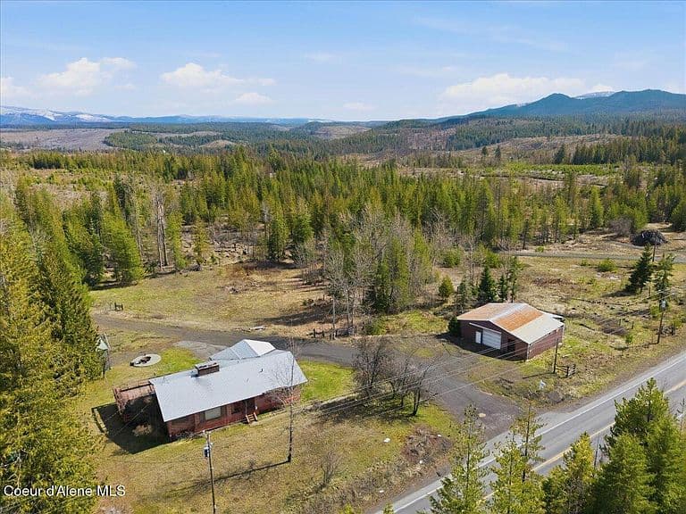 77523 S State Highway 3 photo 1