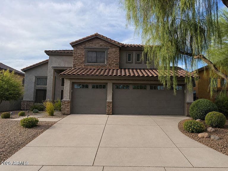 4622 E RED RANGE Way photo 1