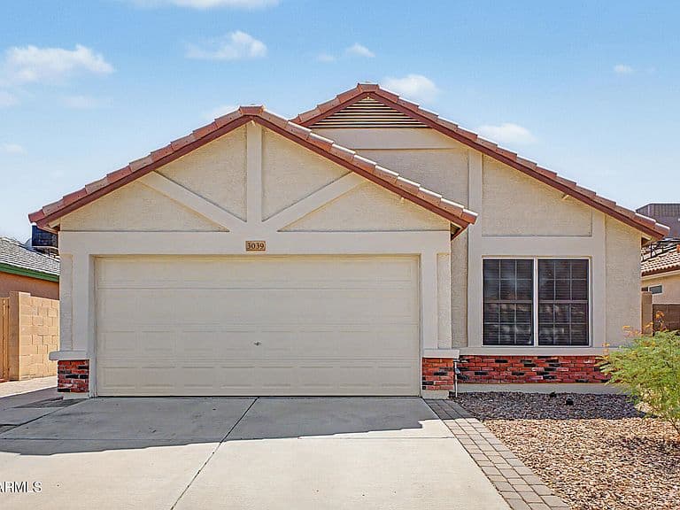 3039 W MATTHEW Drive photo 1