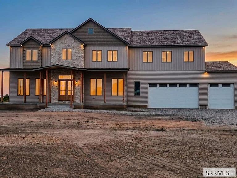 2225 Clover Meadow Way photo 1