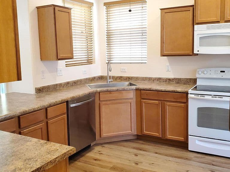 3944 E LESLIE Drive E photo 3