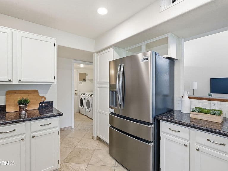 17246 N 40th Place photo 5