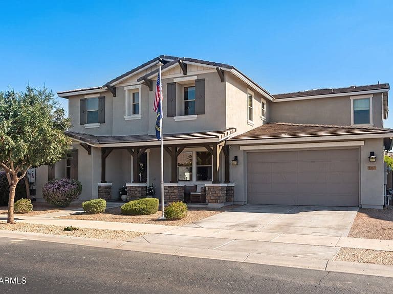 22683 E Desert Hills Drive photo 5