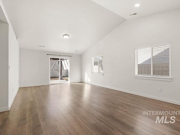 7549 W Corona Dr photo 3