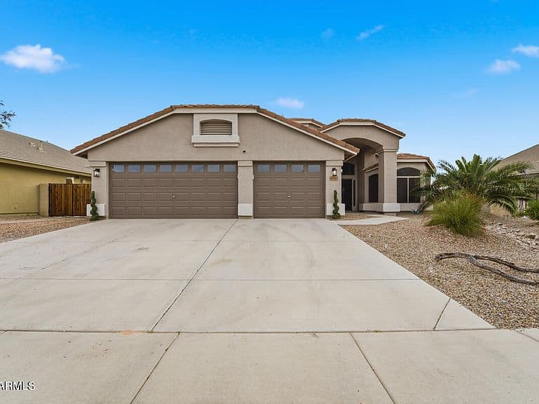 40747 W HOPPER Drive photo 1