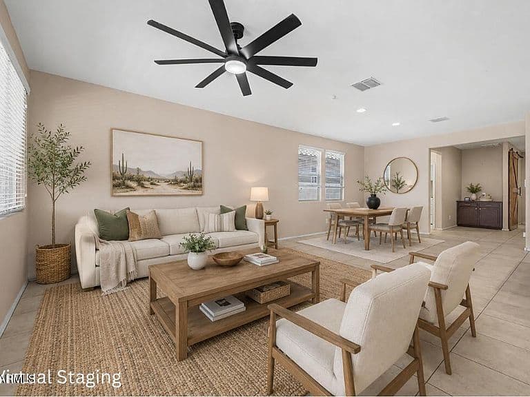 35744 N BANDOLIER Drive photo 3