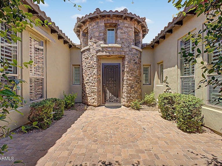 3354 E BIRCHWOOD Place photo 5
