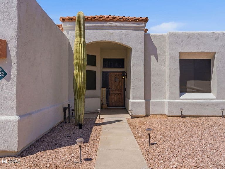 1352 W Hopbush Way photo 4