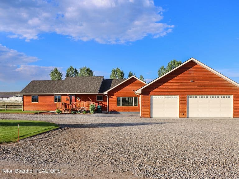 10 E Flintlock Ln photo 1