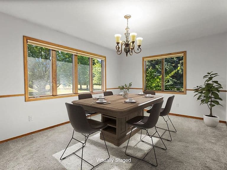 636 Country Way N photo 3