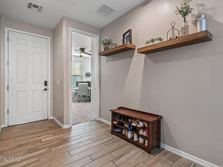 10928 W Pleasant View Dr photo 3