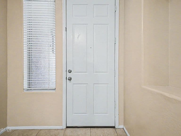 1278 E BAKER Drive photo 4