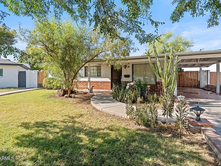 1130 E Colter Street photo 1