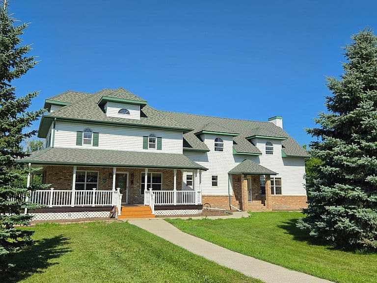 5684 Highway 10 photo 2