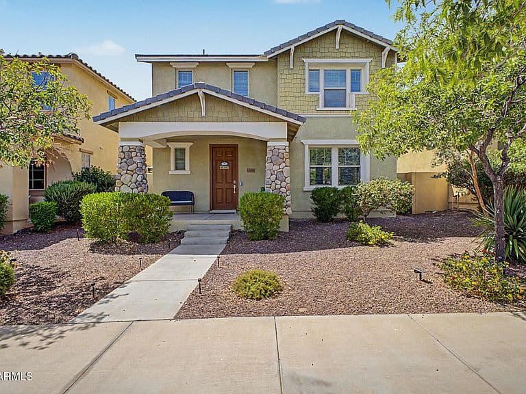 2266 N HERITAGE Street photo 5