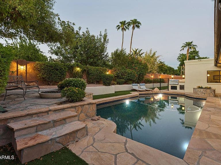 6214 E PARADISE Lane photo 3