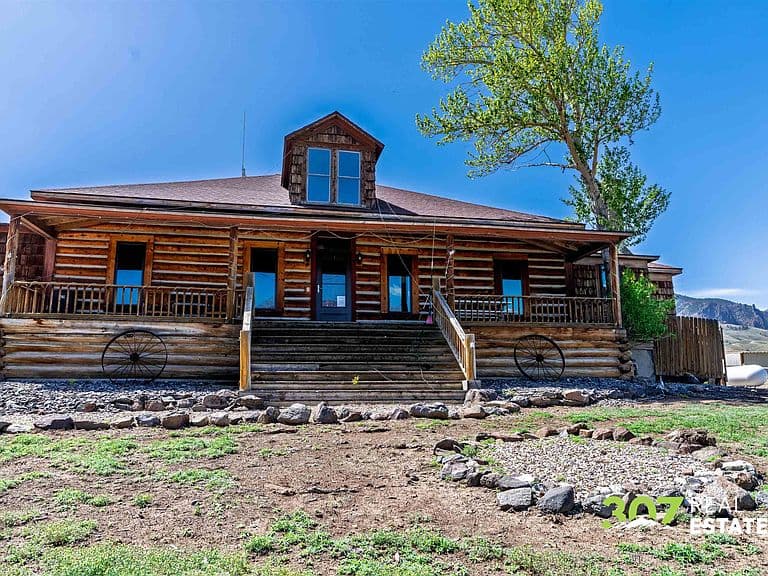 3080 & 3064 North Fork Hwy photo 3