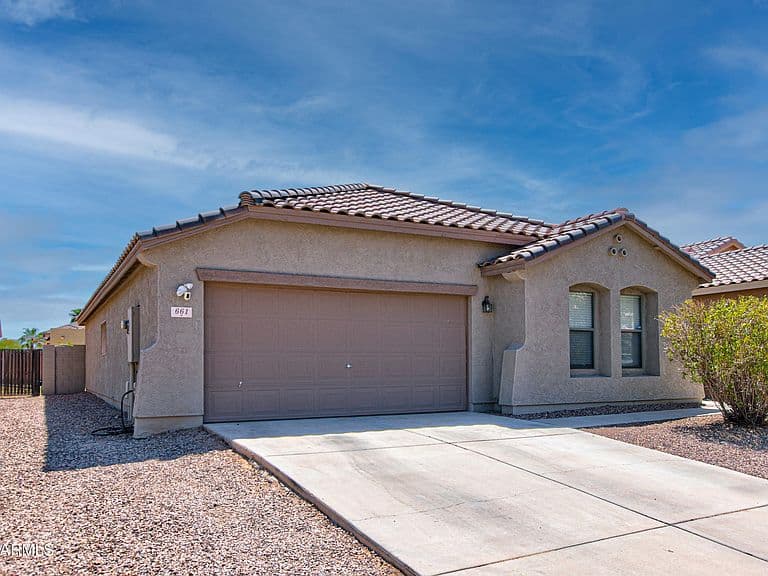 661 W VEKOL Court photo 2