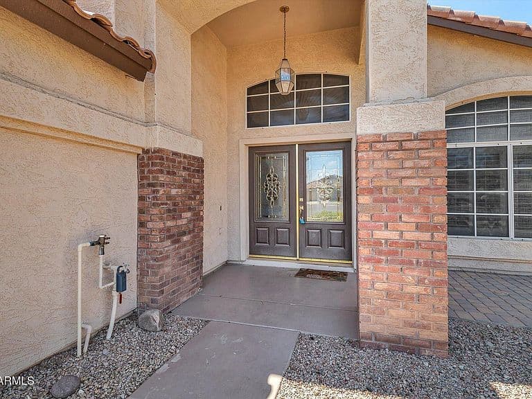 38 N MARBLE Street photo 4