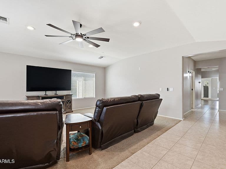 38528 N DAVE Street photo 5