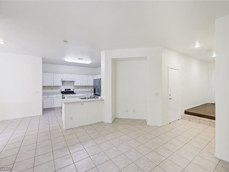 6539 Netherseal Ave photo 4