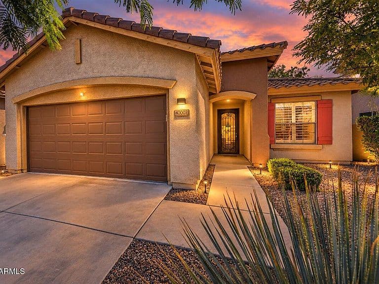 40007 N HIGH NOON Way photo 1