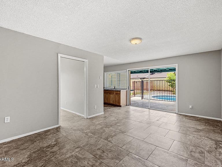 9855 N 56TH Drive photo 4