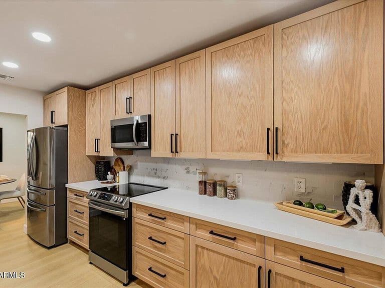 2038 E Cheery Lynne Road photo 5