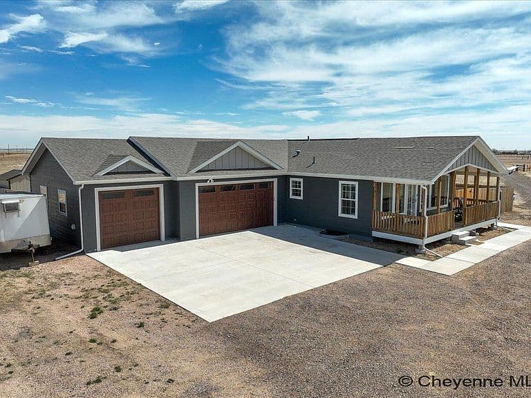 322 Conroy Ct photo 3