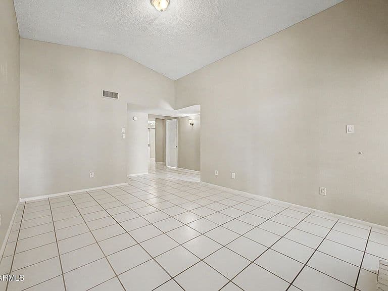 6850 E KATHLEEN Road photo 5
