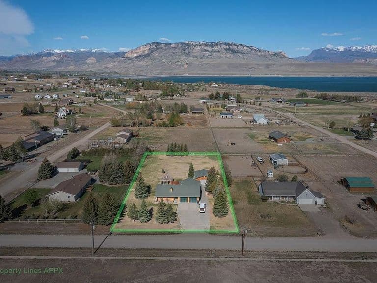 29 Mountain Dr photo 4