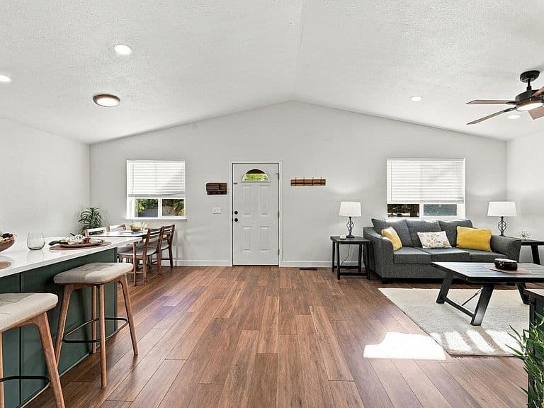 1510 Parker Ave photo 4