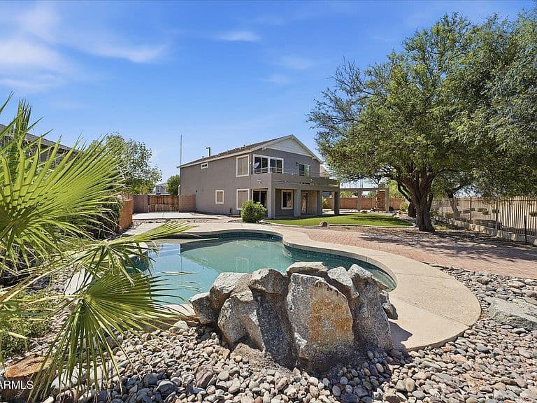 2521 E DUBLIN Court photo 5