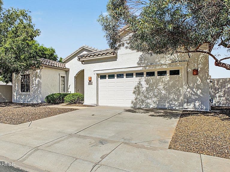 4902 E VILLA THERESA Drive photo 5