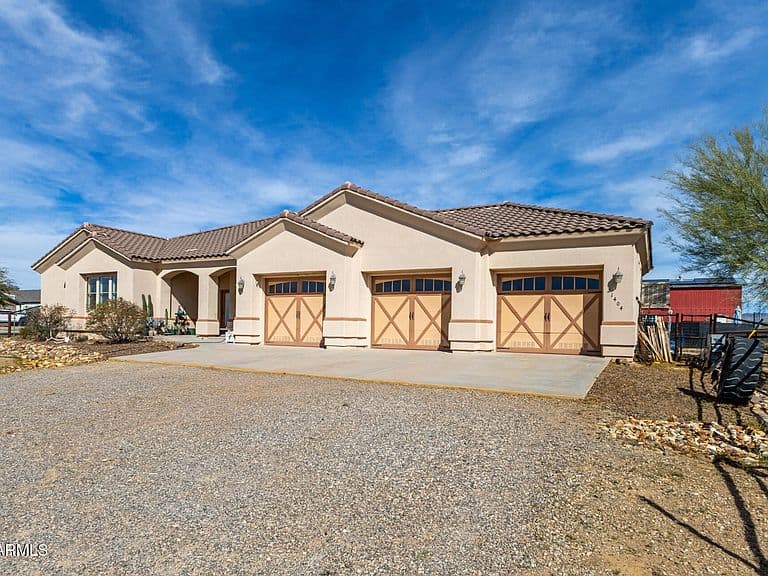 21404 W CARAVAGGIO Lane photo 4