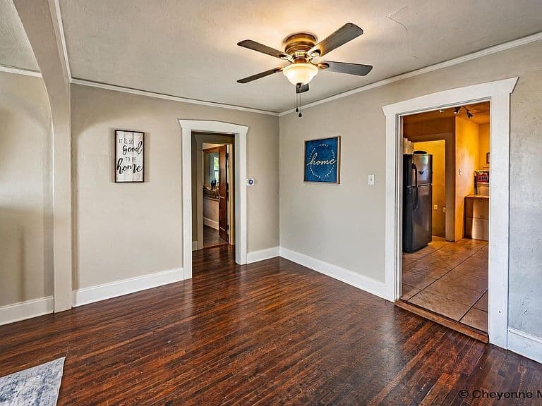 2913 Ames Ct photo 2
