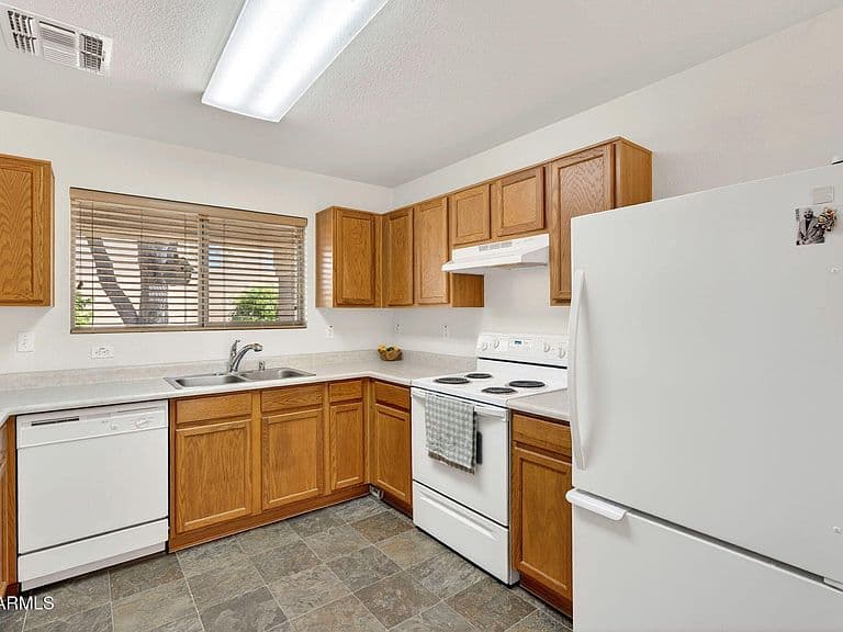 2275 E PEACH TREE Drive photo 4